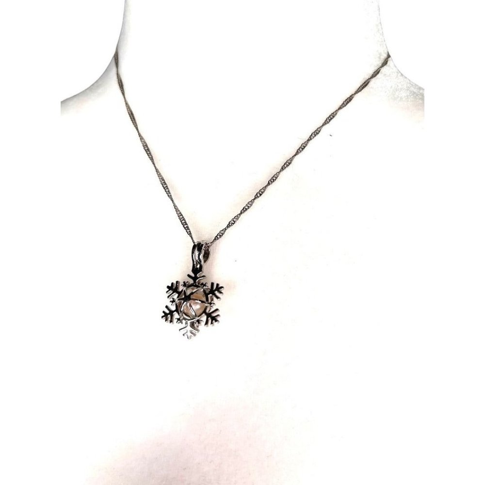 Silvertone Cage Pearl Snowflake‎ Pendant Necklace 16" Chain